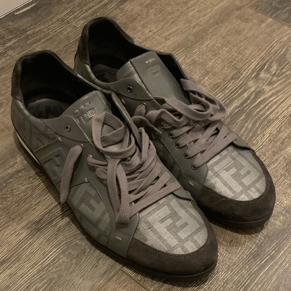 Fendi Men's Low-Top Sneakers in Gray Monogram